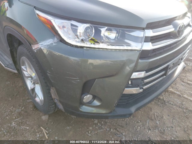 5TDDZRFH2HS384333 Toyota Highlander Limited