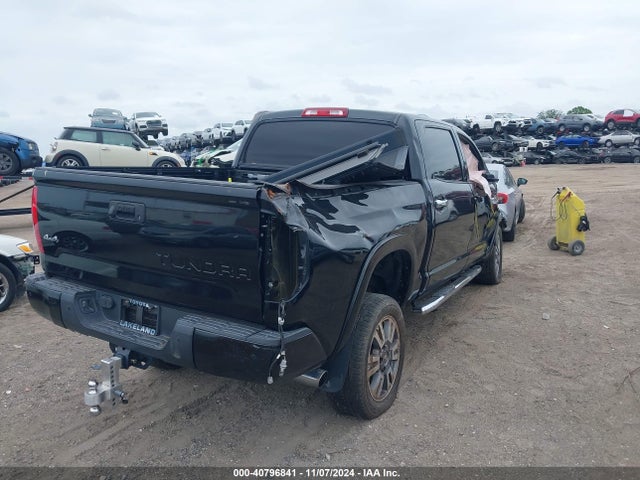 2018 TOYOTA TUNDRA 5TFAW5F14JX728087 Photo 3