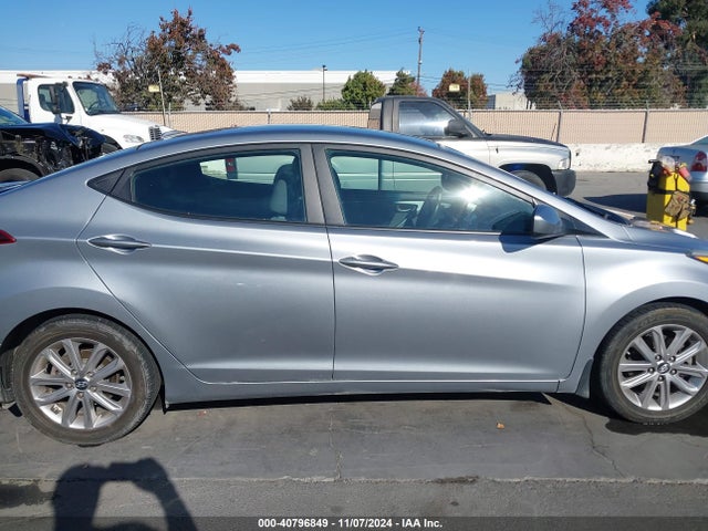 Hyundai ELANTRA SE 2015 5NPDH4AE2FH592301 Image 13