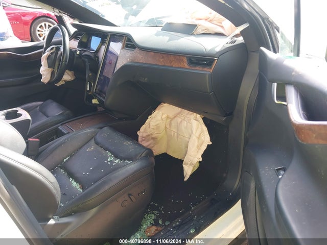 2020 TESLA MODEL X 5YJXCAE25LF300161 Photo 4