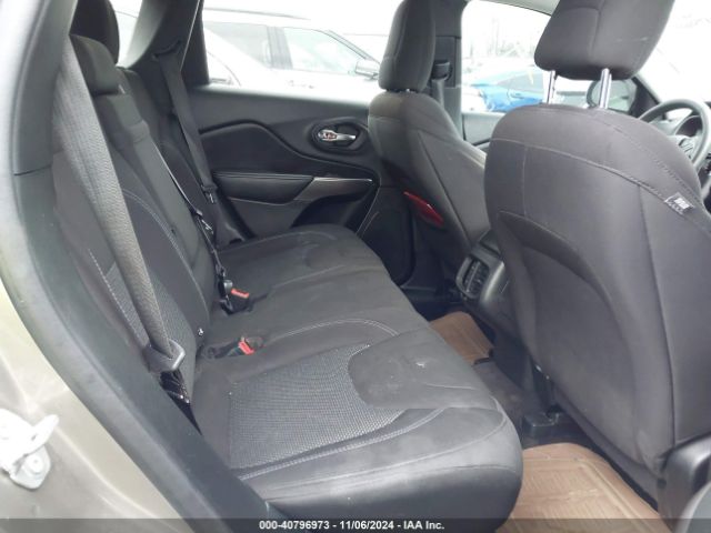 1C4PJLCB3KD171511 Jeep Cherokee Latitude Fwd