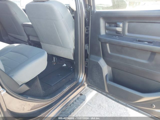 3C6UR5CJ9HG752559 RAM 2500 Tradesman  4x4 6'4 Box