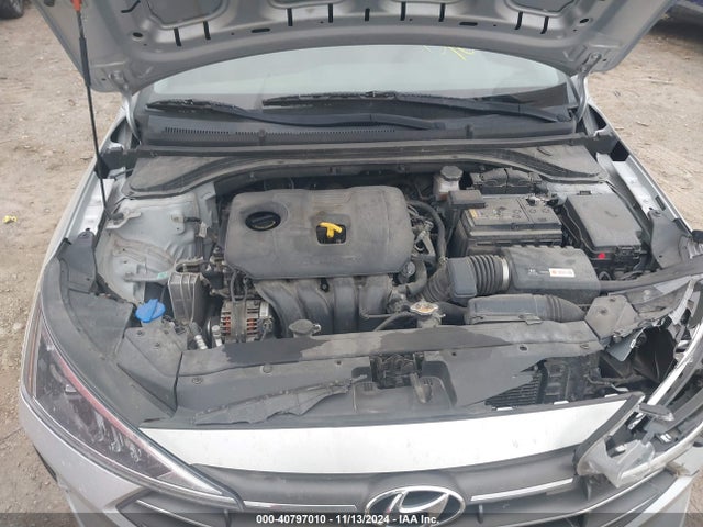 Hyundai ELANTRA SE 2019 5NPD74LF4KH482661 Image 10