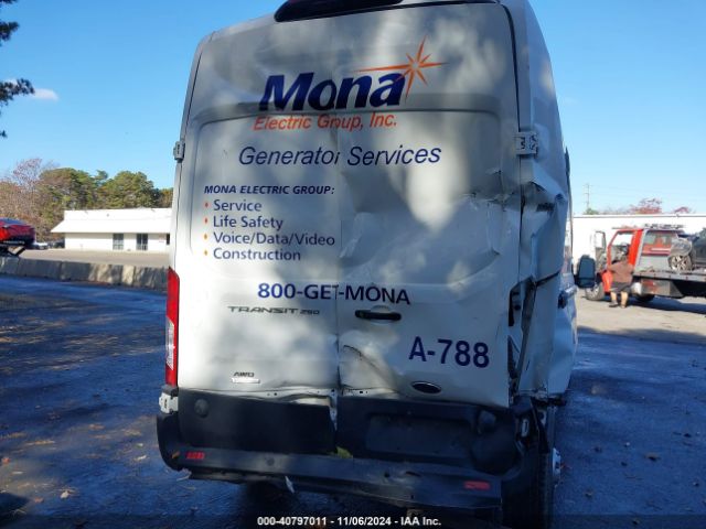 1FTBR2XG4LKA16272 Ford Transit-250 Cargo Van