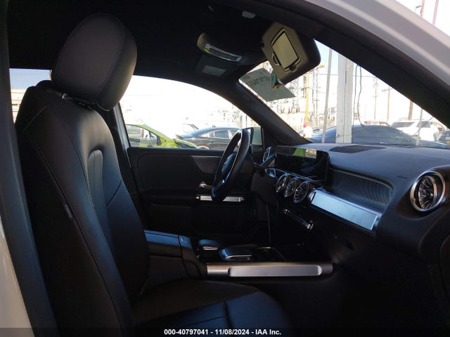 W1N4M4GB1NW204050 Mercedes-Benz GLB 250