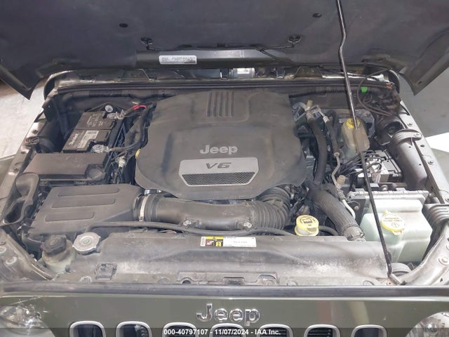 1C4BJWEG2GL162090 Jeep Wrangler Unlimited Sahara