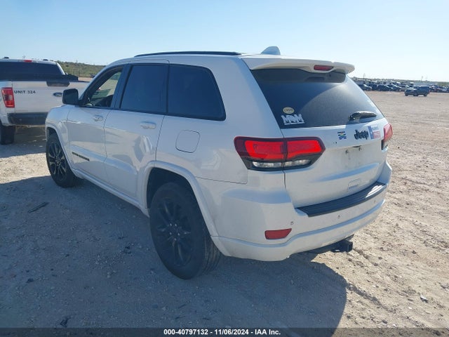 1C4RJEAG4JC359011 Jeep Grand Cherokee Altitude 4x2