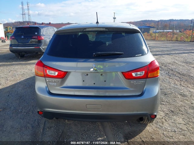 4A4AR3AU3FE031566 Mitsubishi Outlander Sport Es