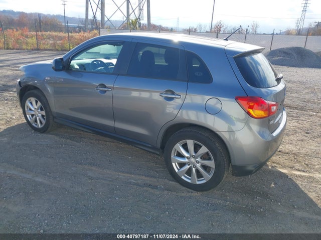 4A4AR3AU3FE031566 Mitsubishi Outlander Sport Es
