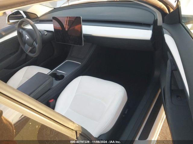 2023 TESLA MODEL 3 5YJ3E1EA3PF573136 Photo 4