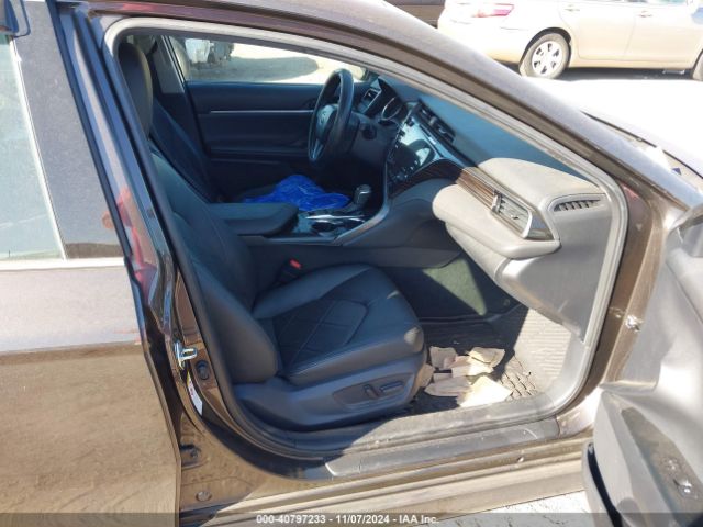 4T1B11HK1KU756218 Toyota CAMRY XLE