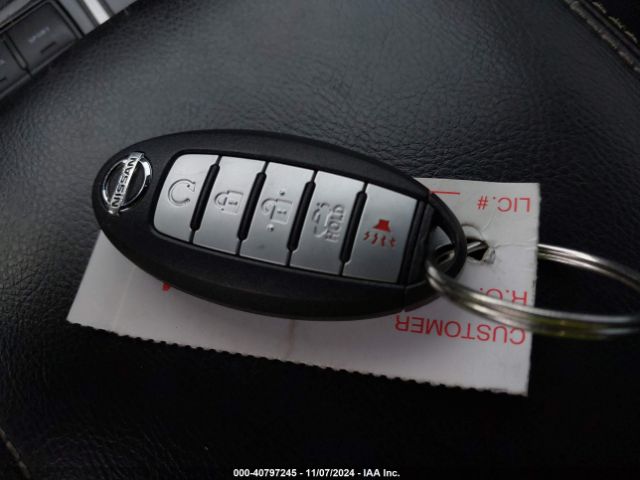 1N4AA6AP5HC413418 Nissan Maxima 3.5 Sv