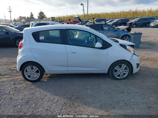 Chevrolet Spark 1lt Cvt 2015 KL8CD6S96FC736778 Image 13