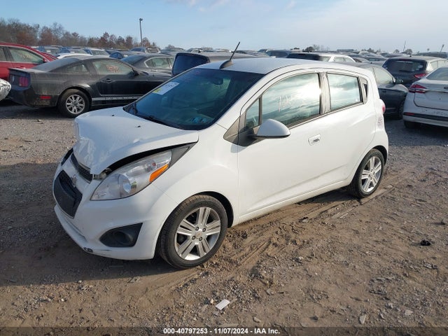 Chevrolet Spark 1lt Cvt 2015 KL8CD6S96FC736778 Image 2