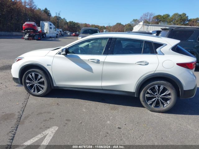 SJKCH5CR1JA047964 Infiniti Qx30 Luxury