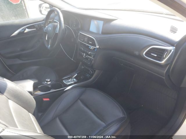 SJKCH5CR1JA047964 Infiniti Qx30 Luxury