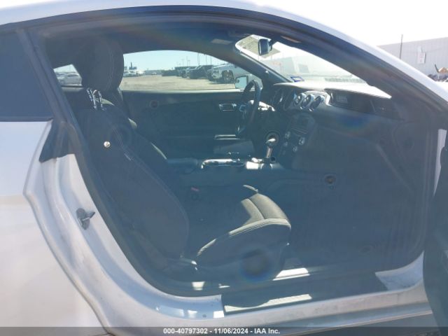 1FA6P8AMXF5400784 Ford Mustang V6