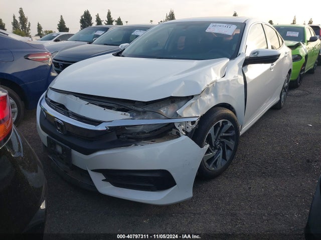 Honda CIVIC EX 2018 2HGFC2F71JH532146 Image 2