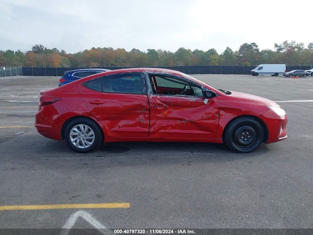 Hyundai ELANTRA SE 2019 KMHD74LF2KU778800 Image 13