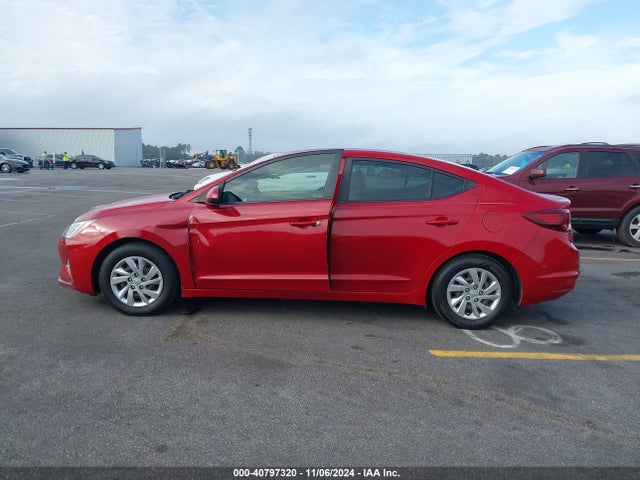 Hyundai ELANTRA SE 2019 KMHD74LF2KU778800 Image 14