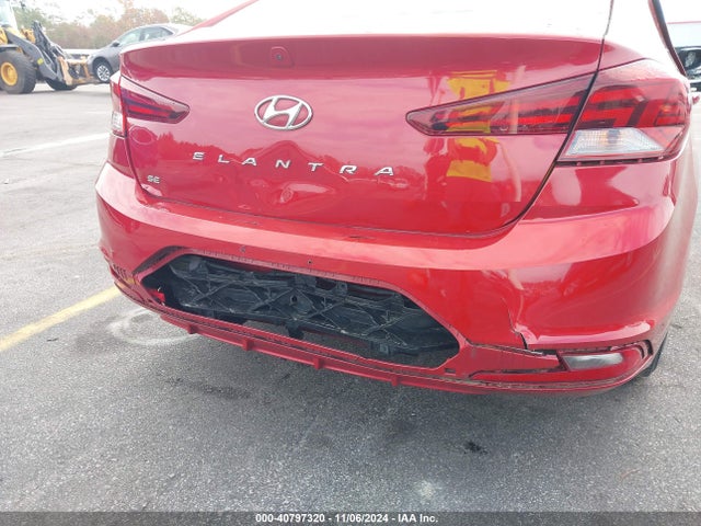 Hyundai ELANTRA SE 2019 KMHD74LF2KU778800 Image 17