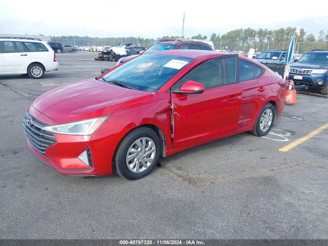 Hyundai ELANTRA SE 2019 KMHD74LF2KU778800 Image 2
