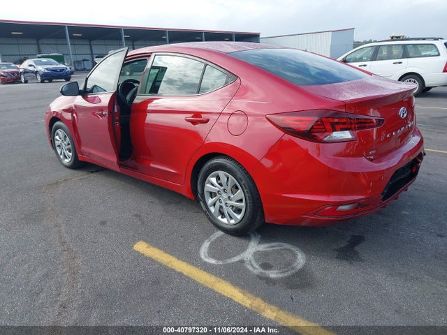 Hyundai ELANTRA SE 2019 KMHD74LF2KU778800 Image 3