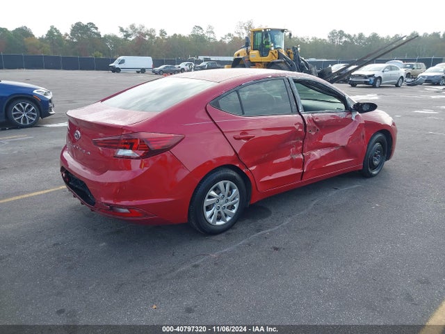 Hyundai ELANTRA SE 2019 KMHD74LF2KU778800 Image 4