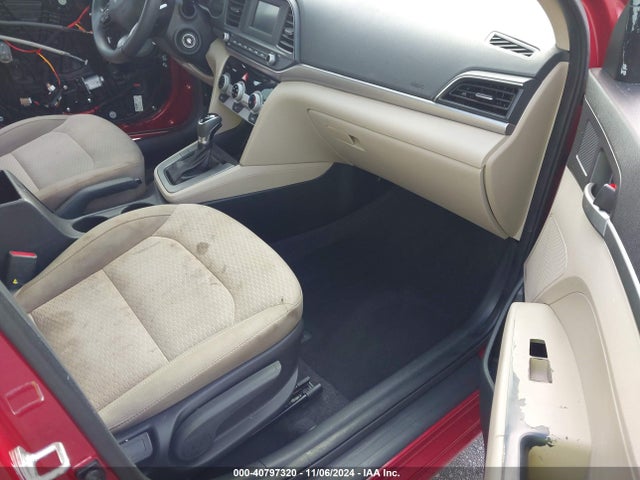 Hyundai ELANTRA SE 2019 KMHD74LF2KU778800 Image 5