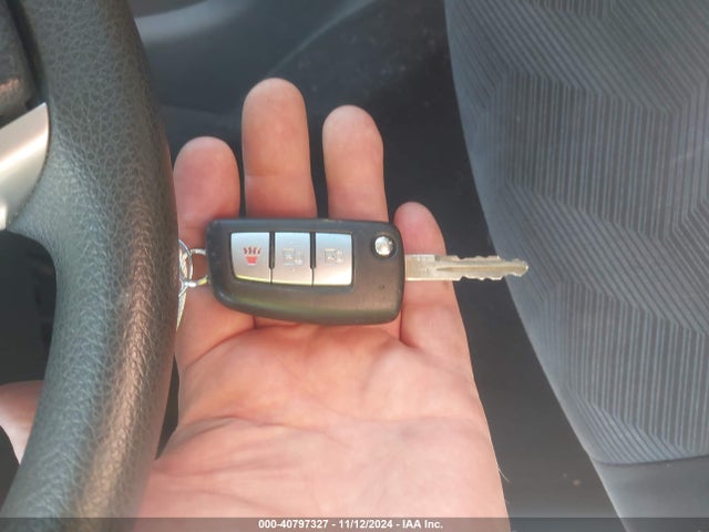 Nissan ROGUE S 2015 KNMAT2MV5FP589267 Image 11