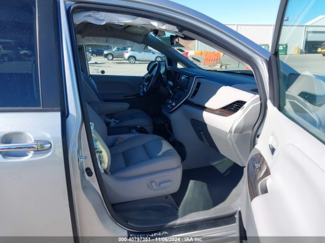 5TDYZ3DCXLS075269 Toyota SIENNA XLE