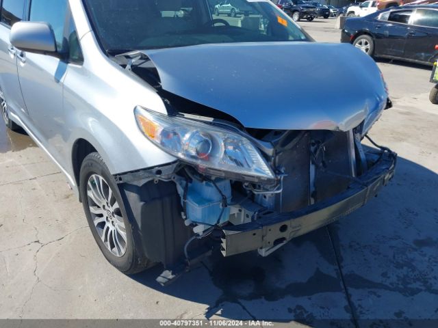 5TDYZ3DCXLS075269 Toyota SIENNA XLE