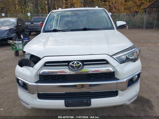 Toyota 4runner Limited 2020 JTEBU5JR9L5809894 Image 13