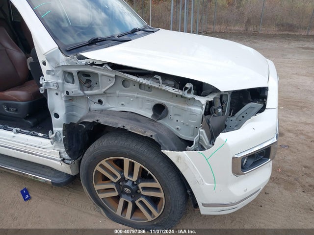 Toyota 4runner Limited 2020 JTEBU5JR9L5809894 Image 18