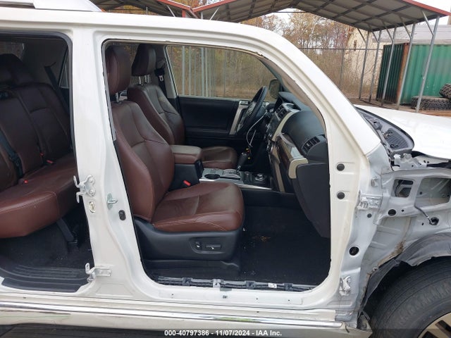 Toyota 4runner Limited 2020 JTEBU5JR9L5809894 Image 19