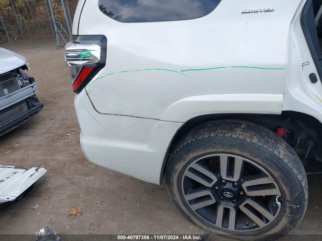 Toyota 4runner Limited 2020 JTEBU5JR9L5809894 Image 21