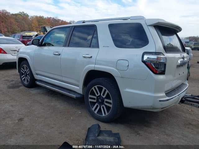 Toyota 4runner Limited 2020 JTEBU5JR9L5809894 Image 3