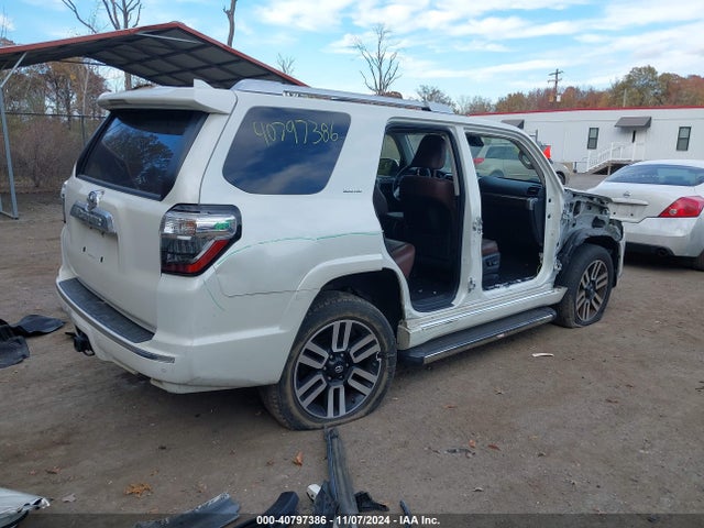 Toyota 4runner Limited 2020 JTEBU5JR9L5809894 Image 4