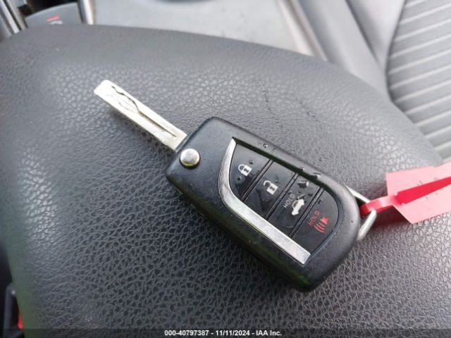 4T1G11BK9NU066915 Toyota Camry Se Awd