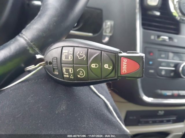2C4RC1CG3FR540017 Chrysler Town & Country Touring-l