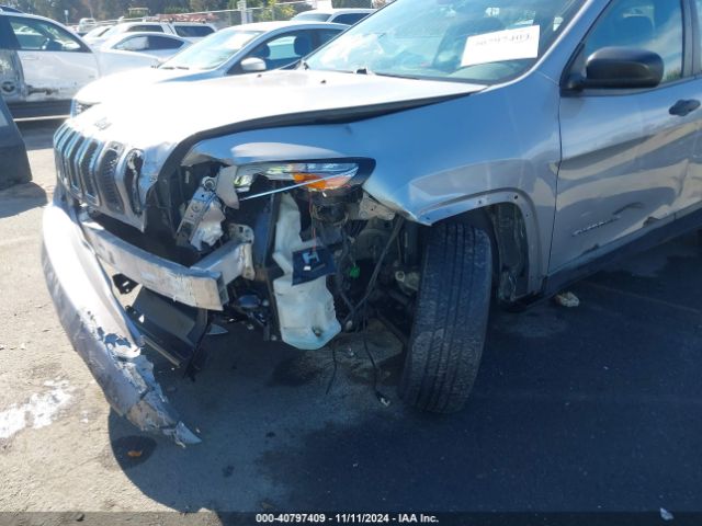 1C4PJLAB6FW660840 Jeep Cherokee Sport