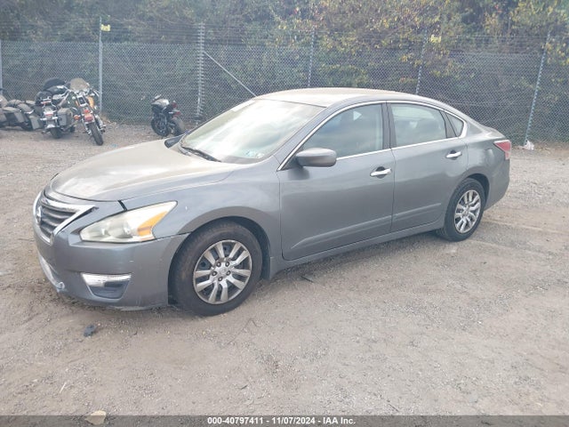 Nissan Altima 2.5 S 2015 1N4AL3AP9FN880349 Image 2