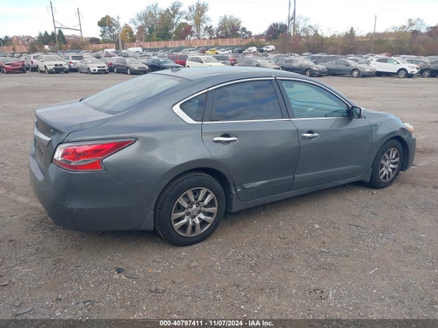 Nissan Altima 2.5 S 2015 1N4AL3AP9FN880349 Image 4