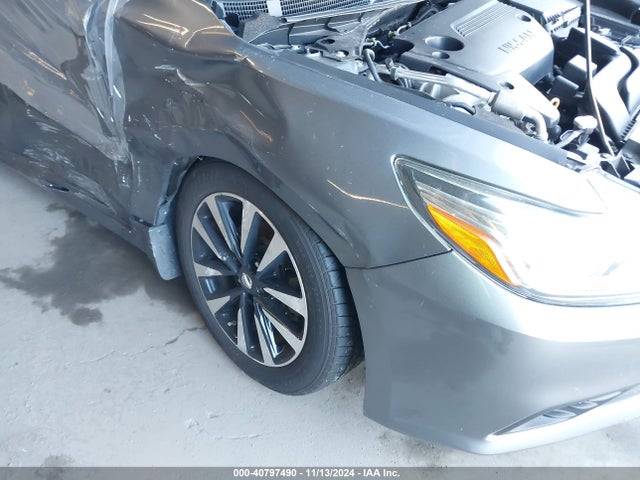 Nissan Altima 2.5 Sv 2018 1N4AL3AP1JC145059 Image 17