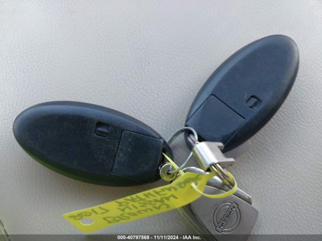 5N1DR2MM5HC650819 Nissan Pathfinder Platinum