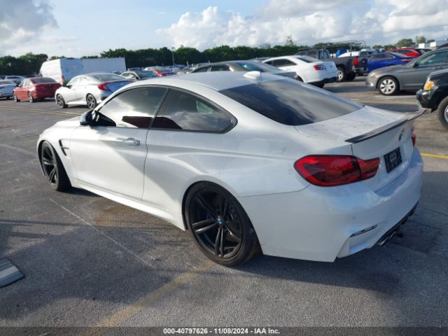WBS3R9C57FK332411 BMW M4