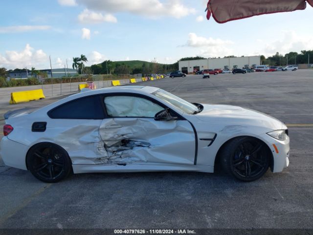WBS3R9C57FK332411 BMW M4