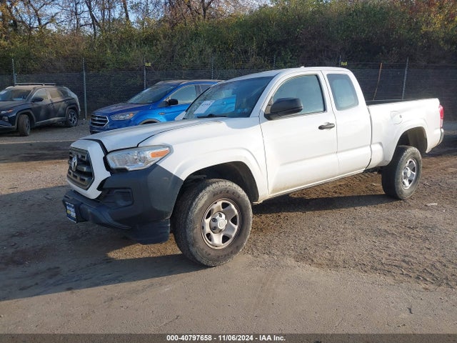 Toyota Tacoma Sr 2017 5TFRX5GN0HX087984 Image 2
