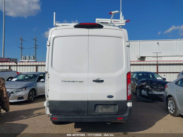 Ford Transit-250 Cargo Van 2023 1FTBR1C87PKA63830 Image 17