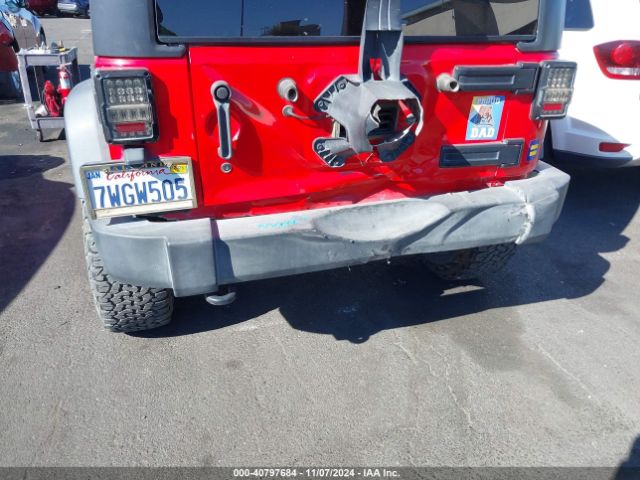 1C4BJWDG8GL259165 Jeep Wrangler Unlimited Sport
